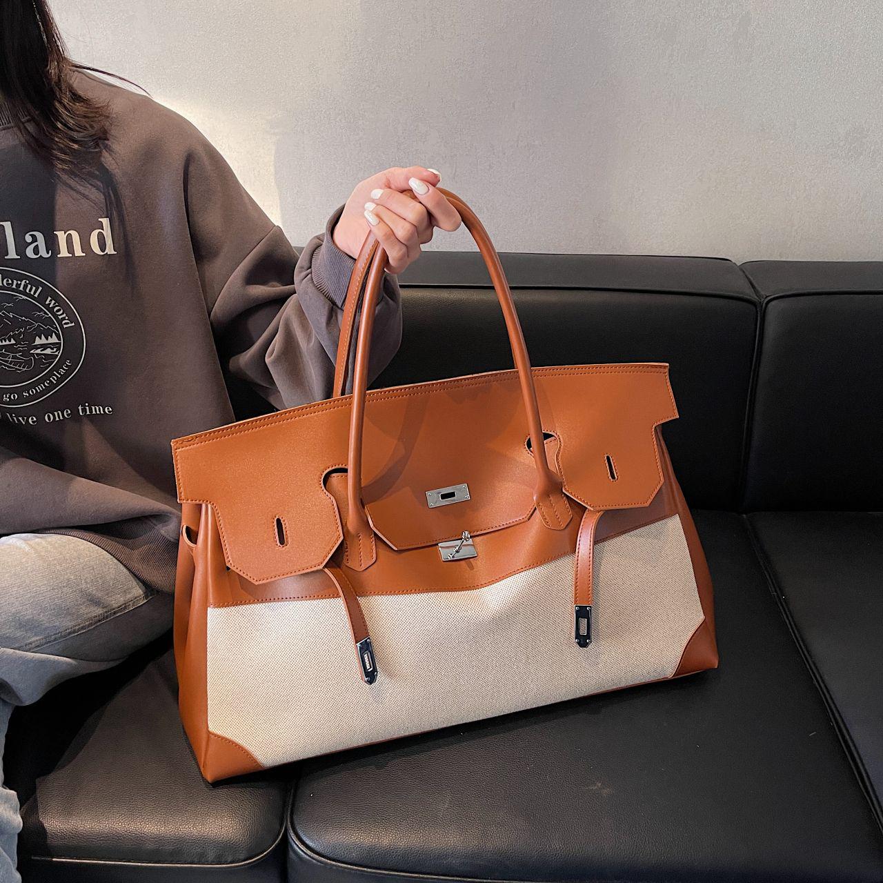 

2025 Women s Lightweight Large Capacity Travel Tote for Business Trips