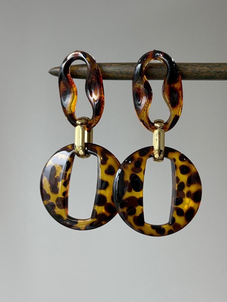 Silver Needle Resin Leather Leopard Geometric Flower Stud Earrings – High-End Autumn/Winter Fashion for Women