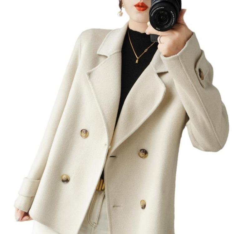 Fashionable Loose Short Coat for Women Autumn Winter Outer Wear Collar Coat Small Women Fashion