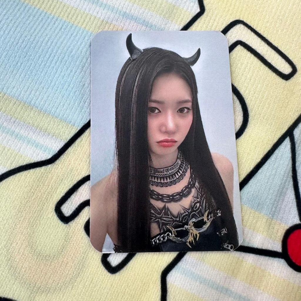[USED] BABYMONSTER 3.0 Public Broadcast Sanok SHEESH Laura Trading Card