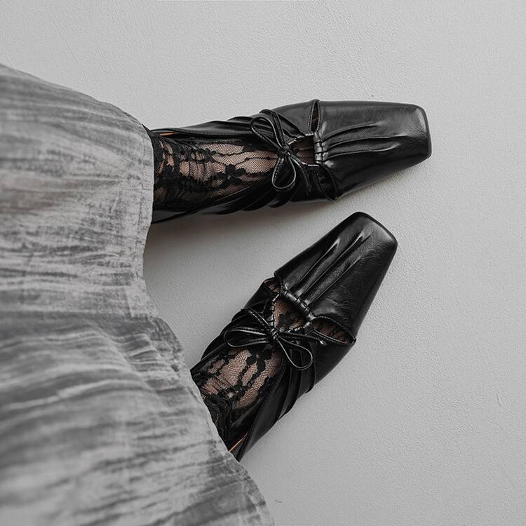 

Женские туфли Мэри Джейн из гофрированной перфорированной коровьей кожи, новинка начала осени, французский ретро-стиль, с бантом, полустельки, квадратный носок, плоская подошва 35