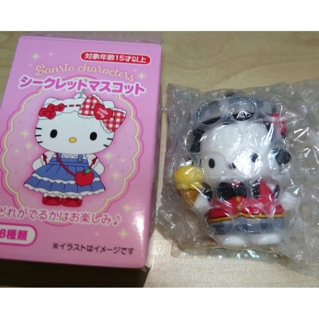 Sanrio Character Award 4th Secret Mascot Charm Pochacco
