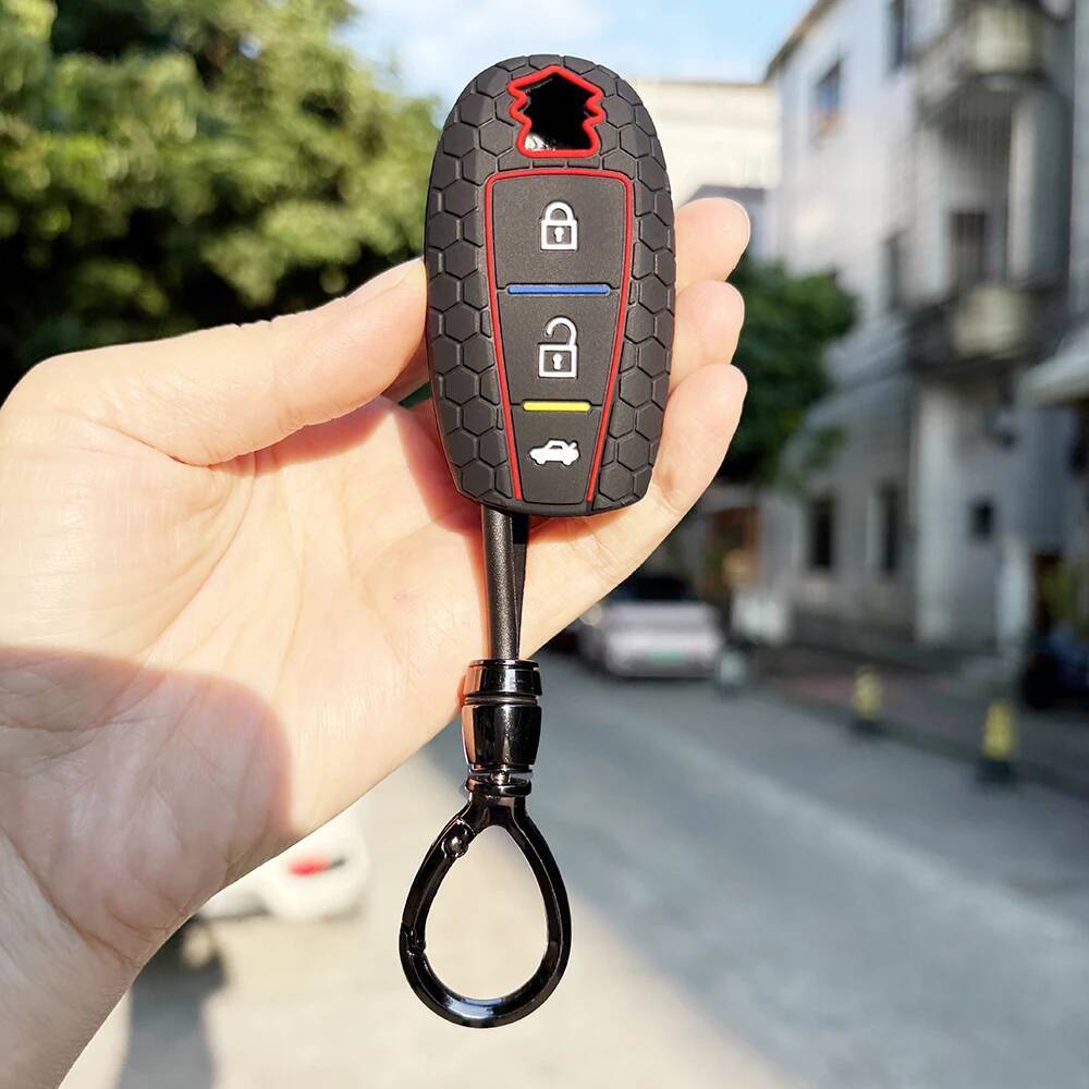 Soft Key Case Shell Fob For Suzuki Vitara Swift Ignis Kizashi Sx4 Baleno Ertiga Samurai S-Cross Accessories Key Holder Key Caps