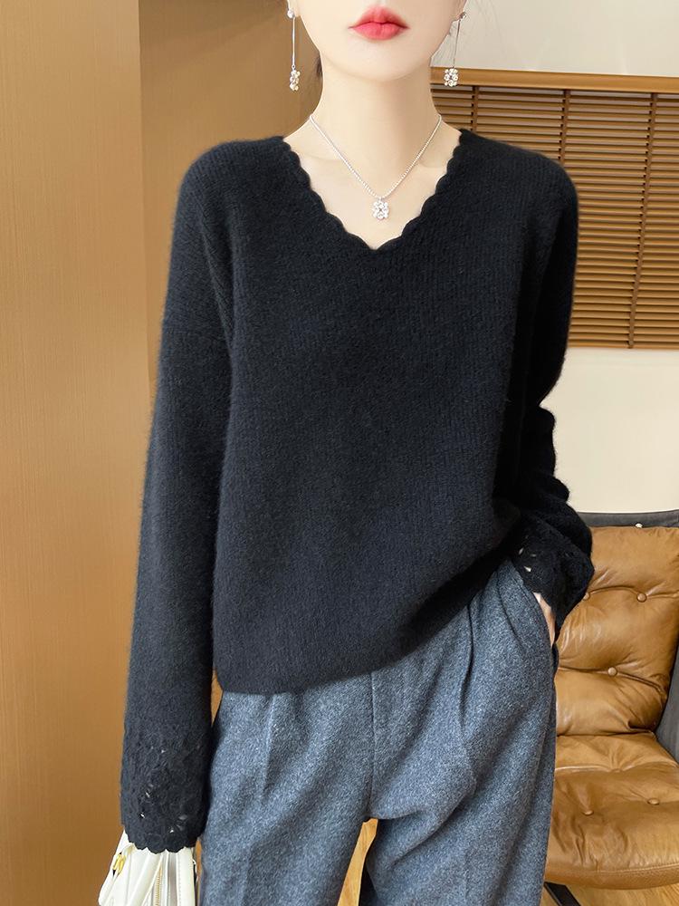 Women's 100% Pure Wool V-Neck Lace Long Sleeve Loose Sweater - Autumn/Winter 2025 Collection