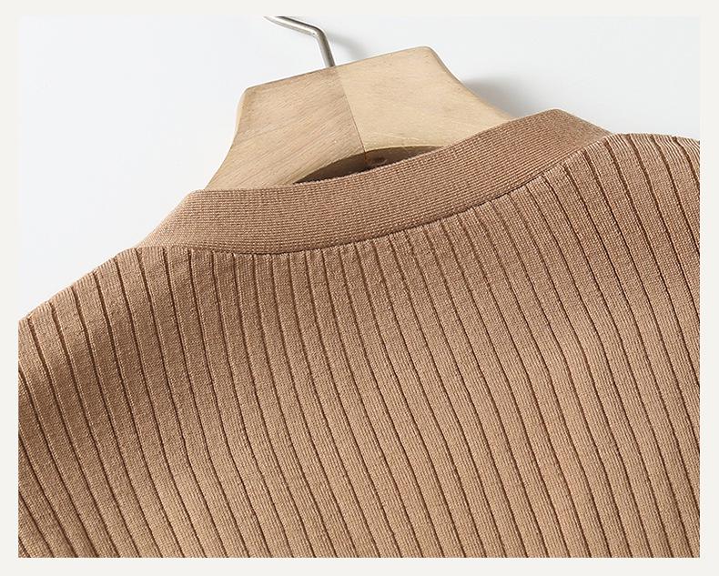 Machine washable seamless 100% wool V-neck women's base layer cardigan - elegant, slimming innerwear top BN675.