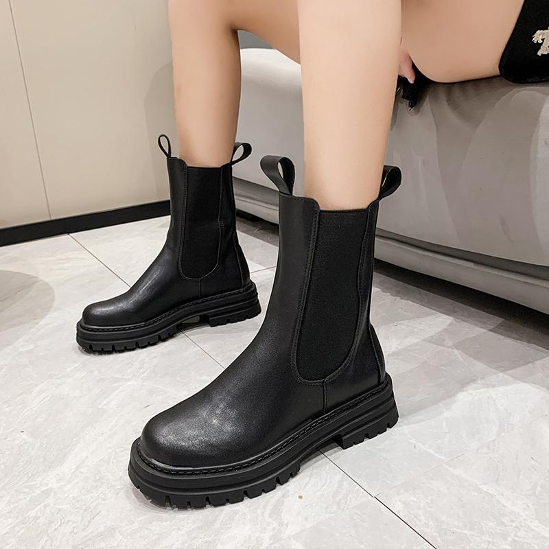 Large size British mid-calf women's boots - winter new style with round toe design, thick sole and medium heel, short boots