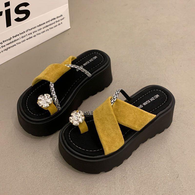 One-word set of toes new rhinestone girl 2025 summer thick-soled French fairy wind outer wear slippers crystal flower sandals