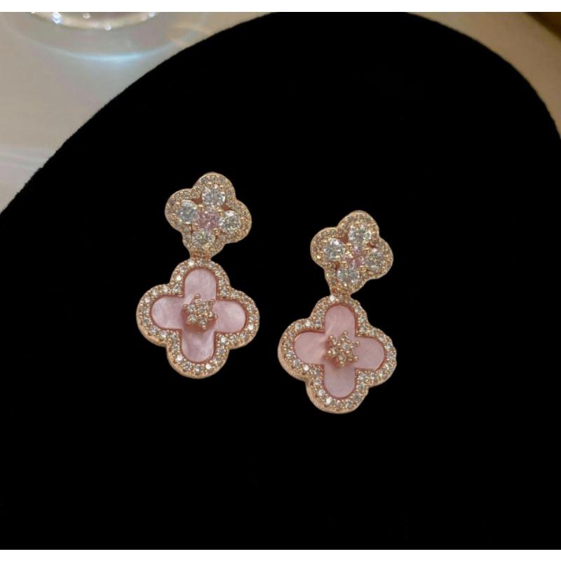 Pink four-leaf clover flash diamond stud earrings, pink shells burst, exquisite flower earrings, elegant earrings with temperament