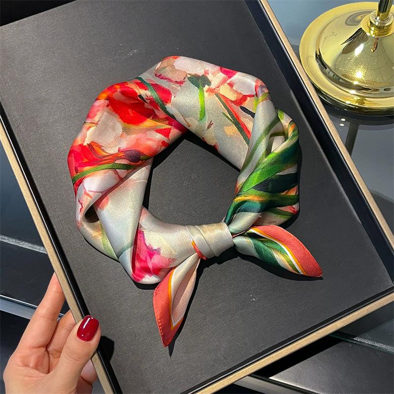 New 100% Natural Real Silk Scarf Women Bandana Square Scarves Wrap Kerchief Mulberry Spring Fashion Luxury High Quality Hijab