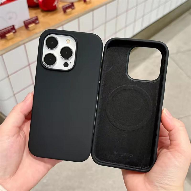 

Магнитный чехол из жидкого силикона для беспроводной зарядки Magsafe для iPhone 17 Air 16 Pro Max 15 Plus 14 13 iPhone 15 Pro Max чёрный