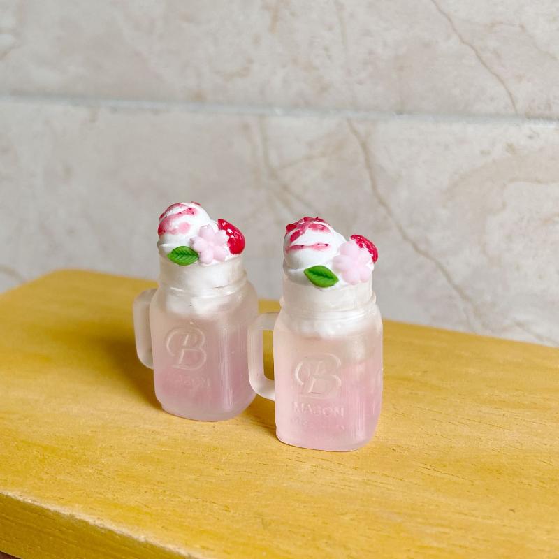1Pcs Miniature Dollhouse Ice Cream Simulation Ice Drink Model Toy For Doll Accessories Dessert Shop Decoration Kids Gift