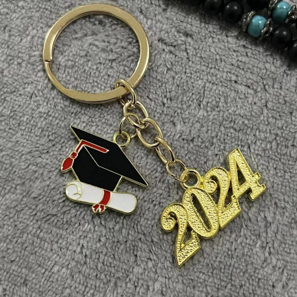 

Doctoral Hat Graduation Cap Keychain Gown Cap Commemorate Key Holder Graduation Season B