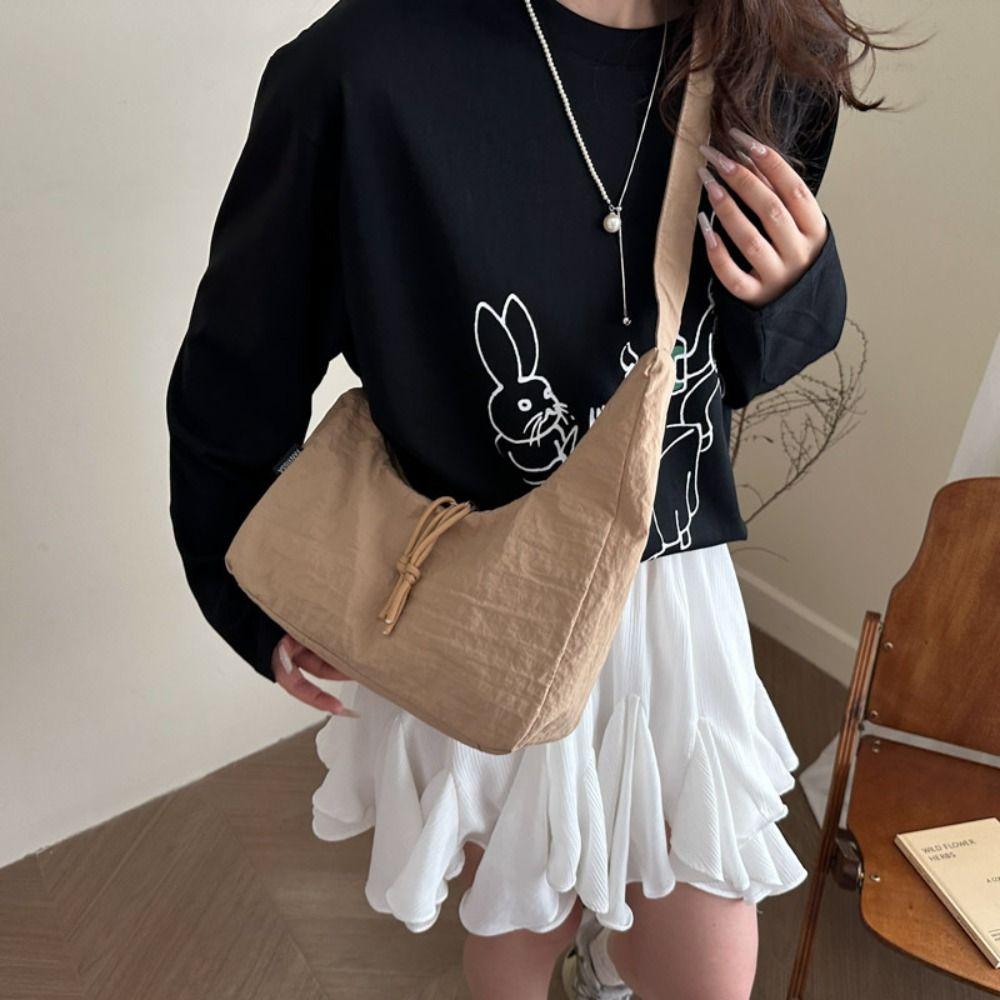 Versatile Pleated Dumpling Bag Lightweight Women's Shoulder Bag Stylish Drawstring Bag  Handbag