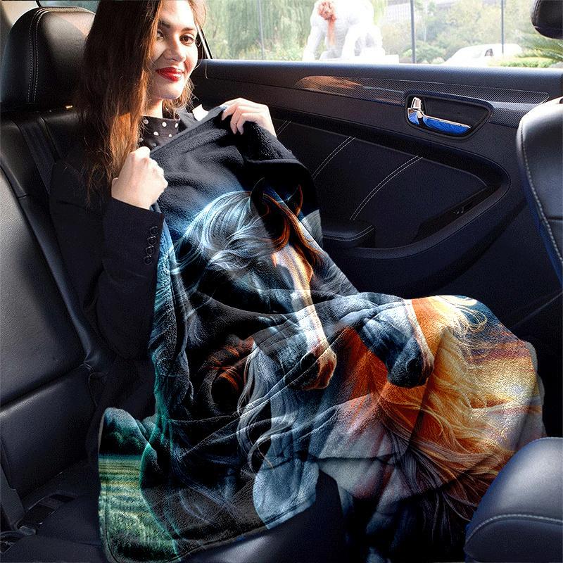 1pc Horse Printing Lightweight Flannel Blanket, Comfortable and Warm Blanket, for Camping Sofa Bed and Couch Office, Gift