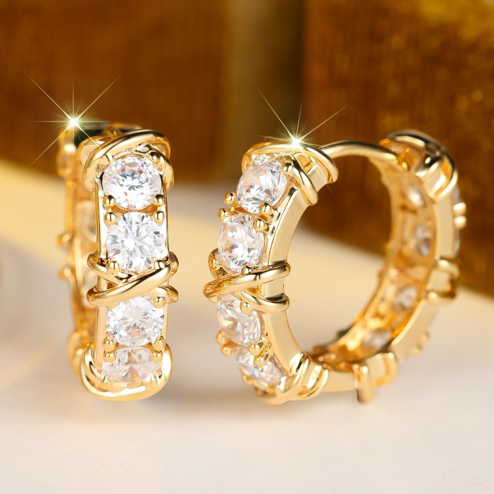 Stylish Gold Color Round Zircon Prong Set Twist Detail Huggie Hoop Earrings for Women Daily Fashion Jewelry