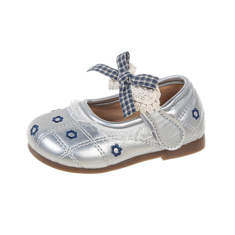 2026Spring style cute embroidered floral princess shoes for baby girls1-3Sweet little toddler with a bow