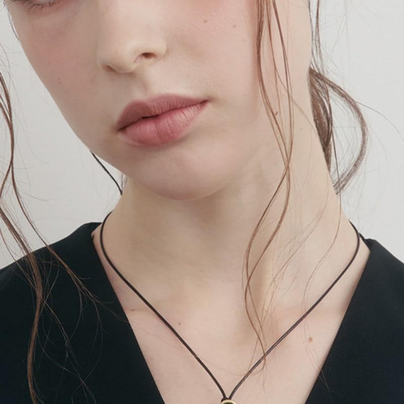 SOSOO Trinity Flow Strap Necklace