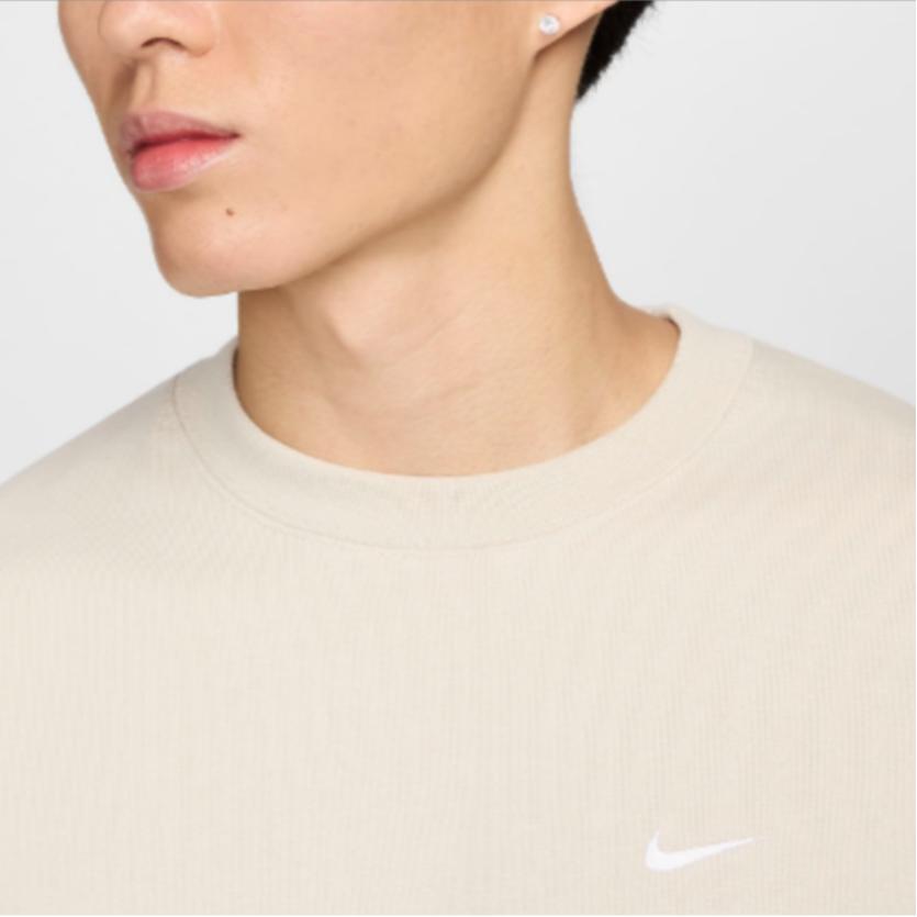 Nike Solo Swoosh Simple Solid Color Brand Small Logo Embroidered Warm Fleece Crewneck Sweatshirt Men sweatshirt Light DX0812-104
