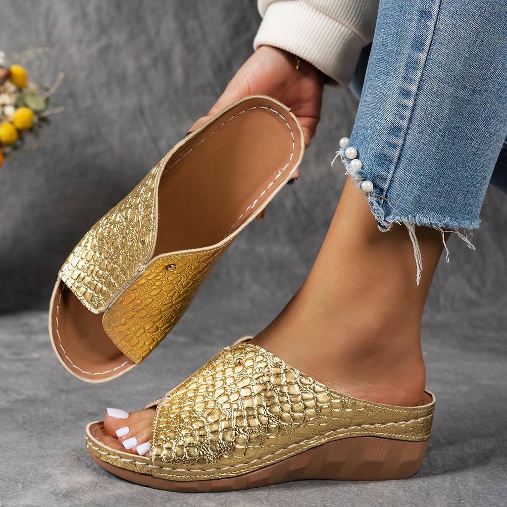 New large size slippers thick bottom fish mouth sewing line European and American slippers crocodile pattern PU slippers