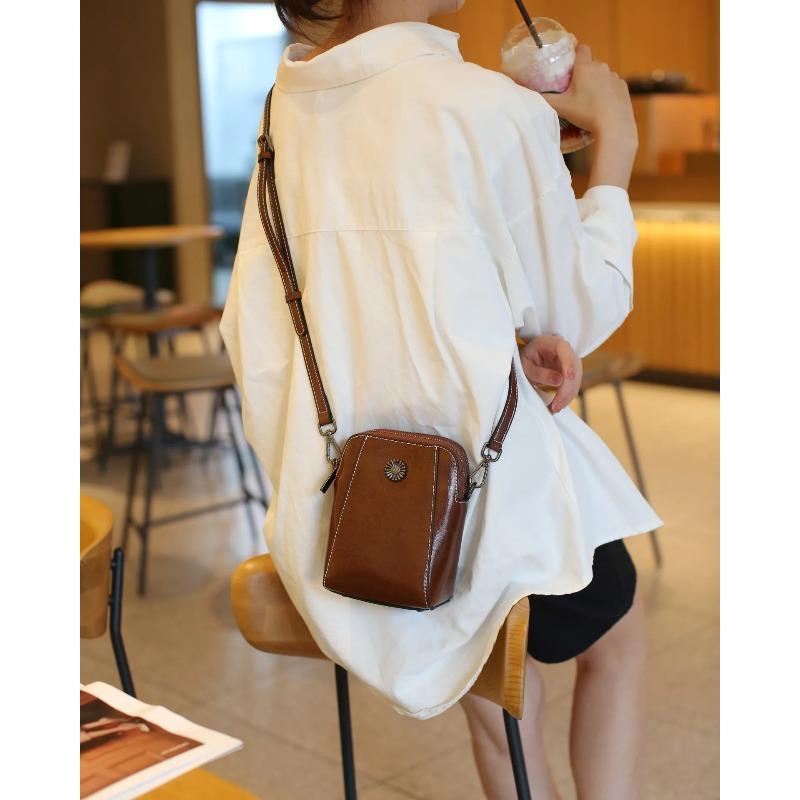 Leather Women's Mobile Phe Bag Single Shoulder Messenger Purse Fashi All-match Oil Wax Cowhide Casual Crossbody Small Bag