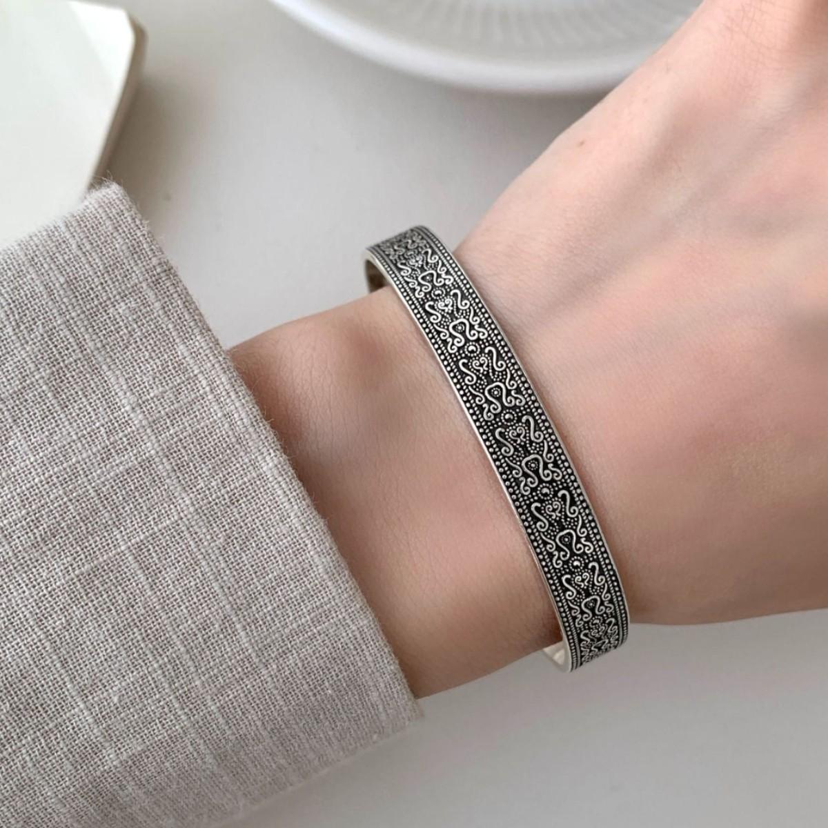 

PANJBJ 925 Sterling Silver Grass Texture Bracelet for Women Distress Fashion Trend Retro Design Jewelry Gift Party Wholesale