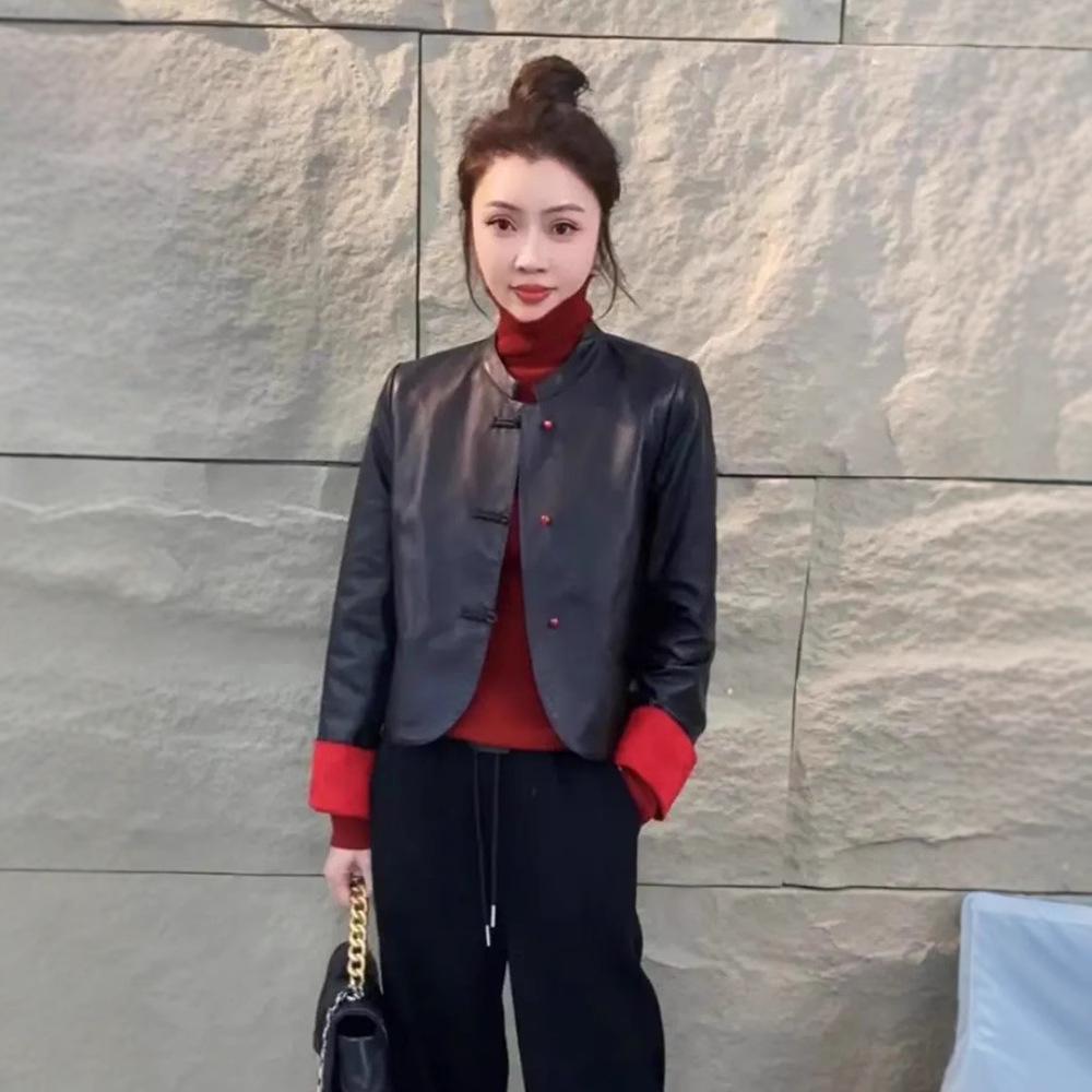 

Женская приталенная кожаная куртка в китайском стиле на весну 2025 года с застежками-лягушками M красный