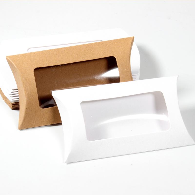 European Style Kraft Paper Wedding Candy Box with Figurine Decoration