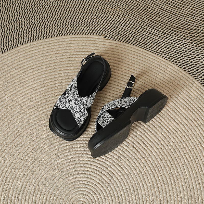 National style sandals women's platform new Chinese style summer new retro round head thick heel ethnic style outer wear beach sandals women