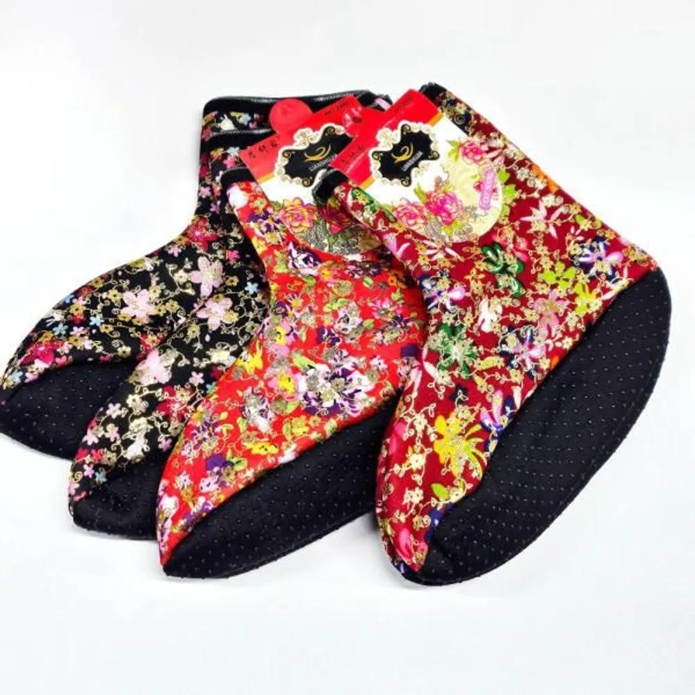 Goods House Retro Magic Socks Fleece-lined Flower Socks