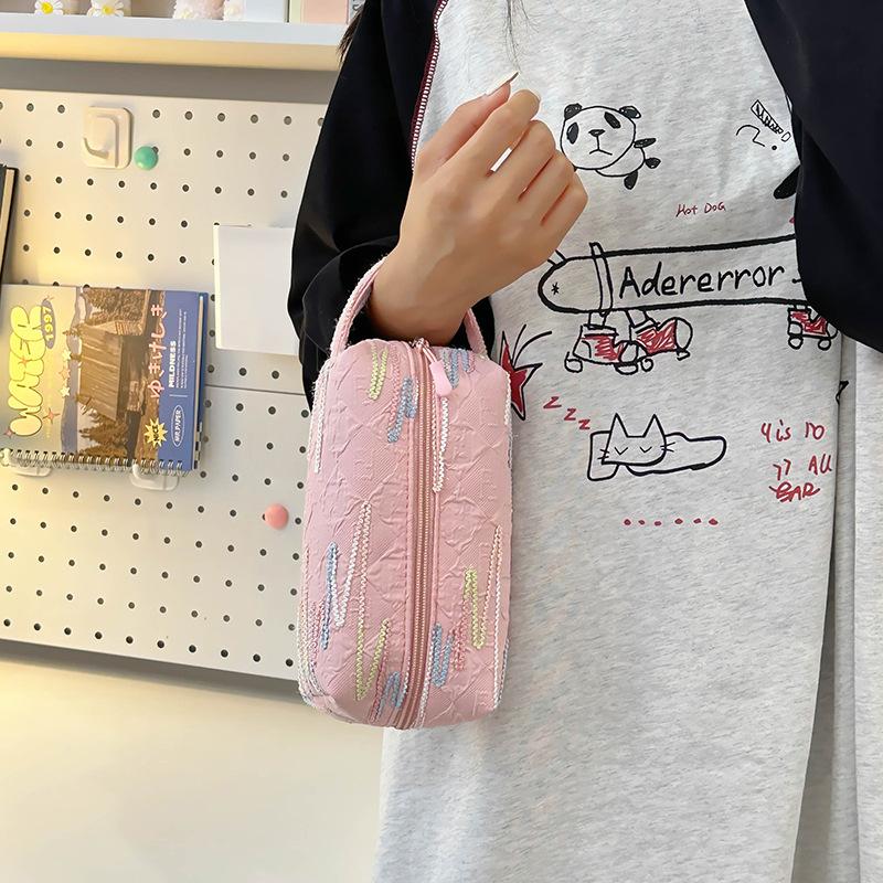 

2026 New Large Capacity Aesthetic Pencil Case Cute Textured Makeup Bag Korean School Supplies Stationery Organizer Pouch рожевий
