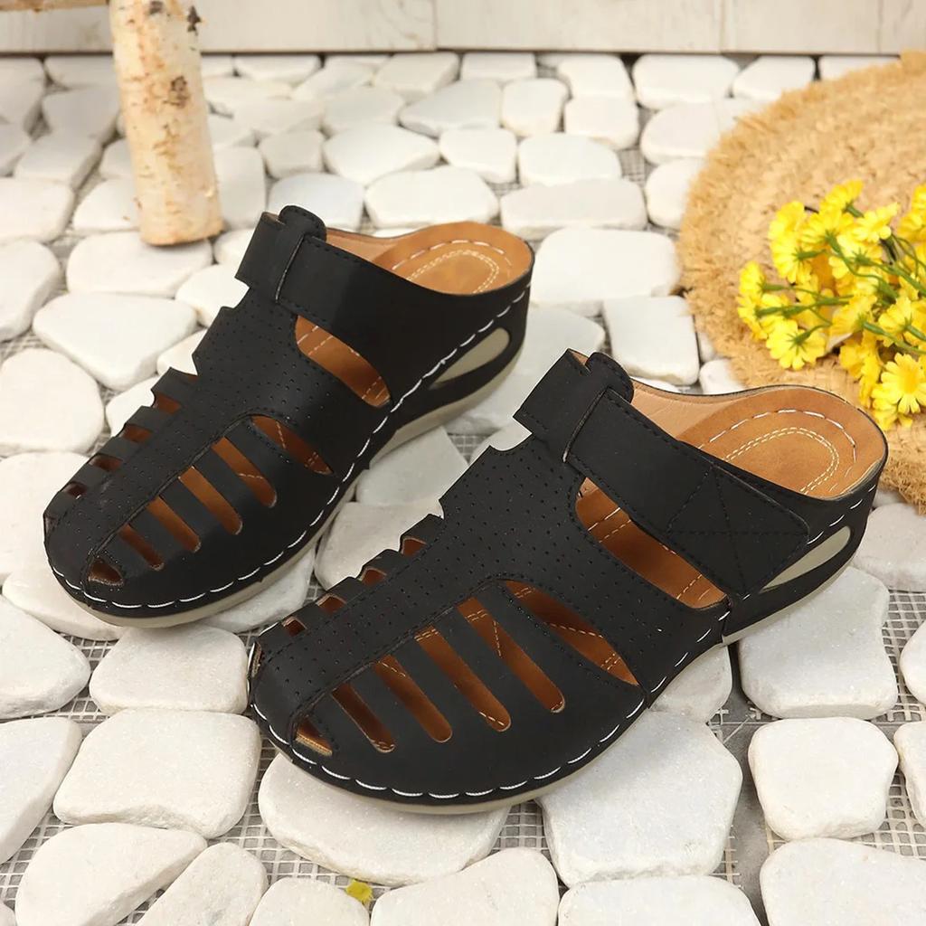 Women's Slippers Thick Soled Sandals Summer Flat Bottomed Fashionable Soft Soled Beach Sandals EVA Slippers White 2025 New Style