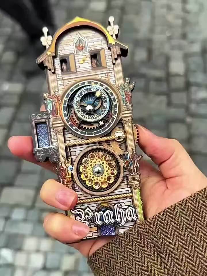 Magnete da frigo con ingranaggio di orologio astronomico di Praga - Souvenir di viaggio dal design vintage unico, regalo creativo per la decorazione della casa