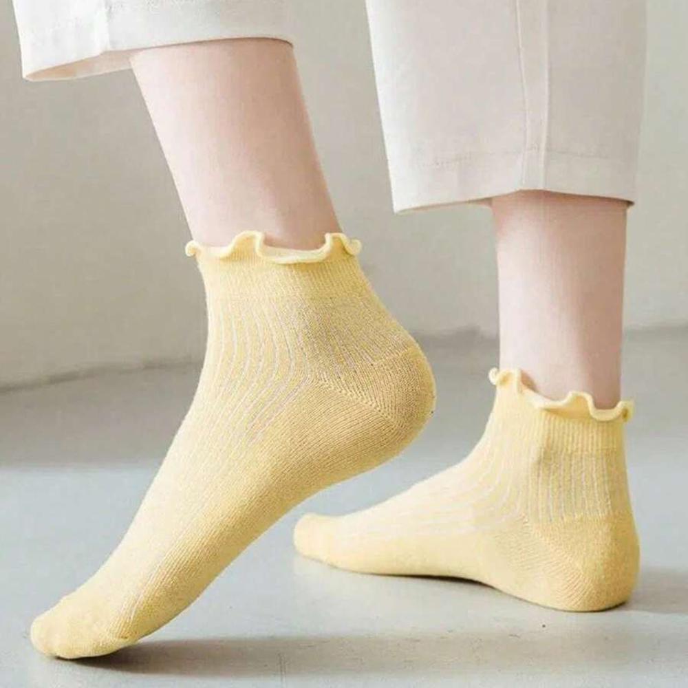 8 Pairs Women Colorful Short Socks Fashionable Versatile The Pleated Details Are Casual Soft Comfortable Breathable Socks