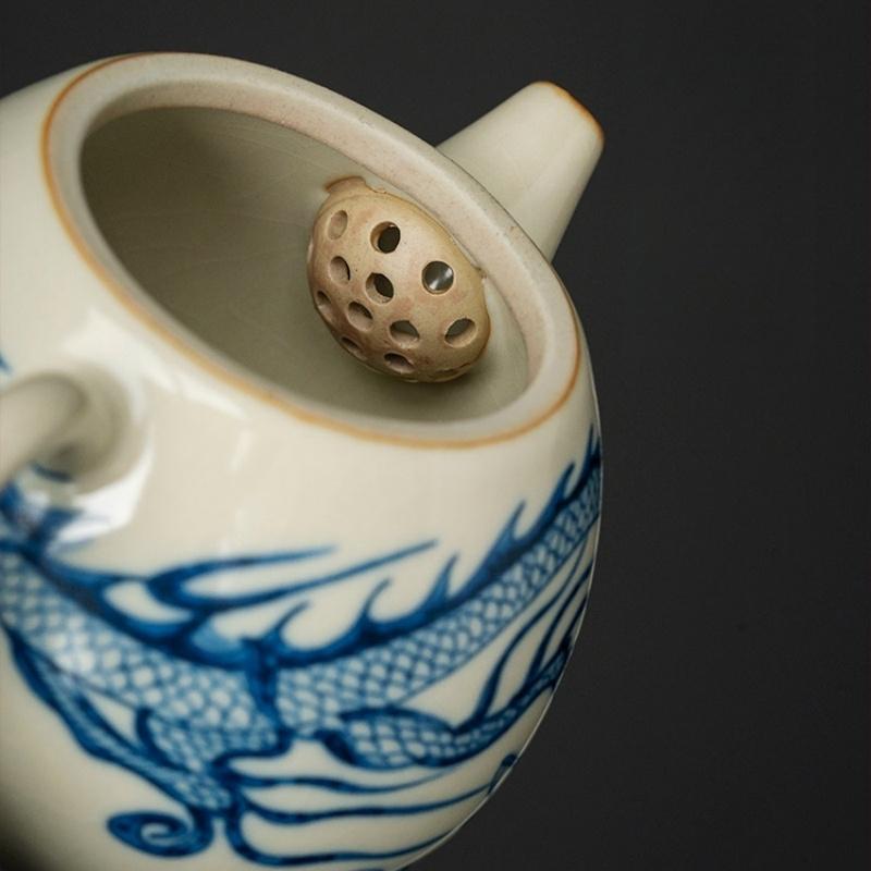 225ml Traditional Ru Kiln Blue And White Dragon Pattern Ceramic Teapot Dragon Egg Tea Pot Tea Infuser Kettle Kung Fu Tea Set