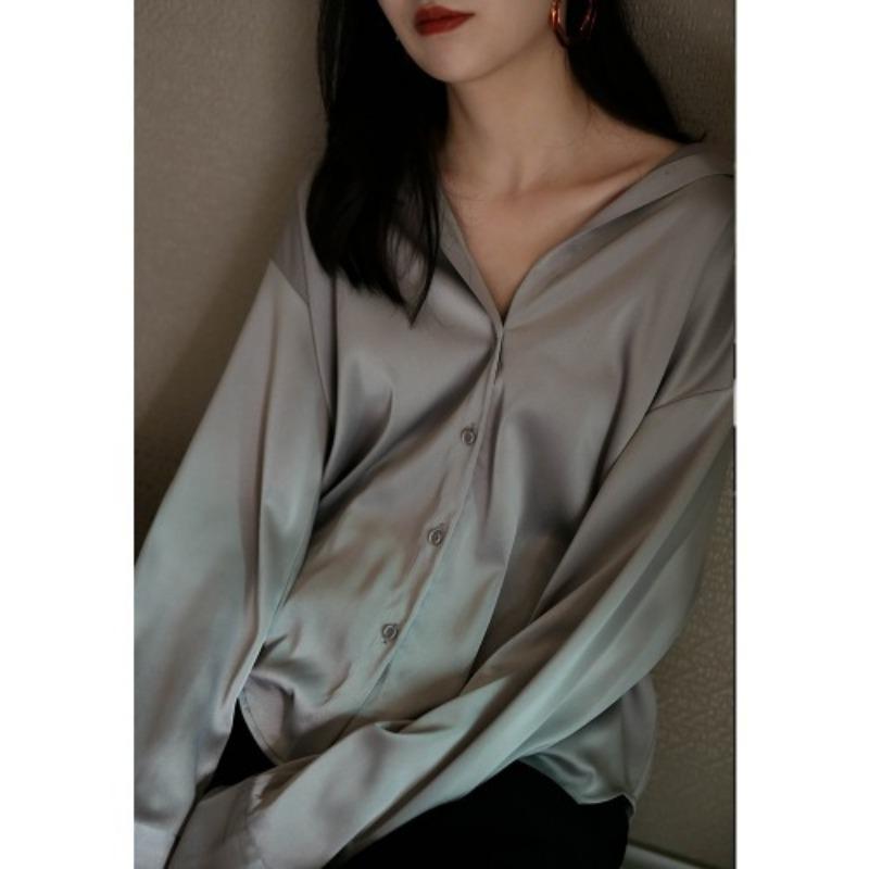 Casual Ladies' Shirt White Shirt Female Design Sense Niche Retro Blouse Draped Blouse Mercerized Satin Loose Career Temperament Elegant Fashion Top