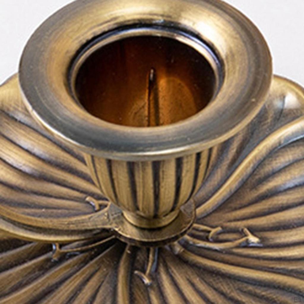 Elegant Candle Holder for An Table