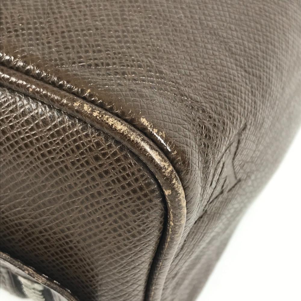 Louis Vuitton M32498 Taiga Trousse Ivan Bag Pouch with handle Clutch Bag