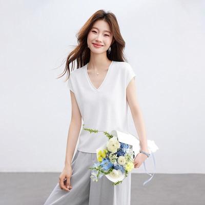 Srcr Women's V-Neck Silk Blend Knit Short Sleeve T-Shirt