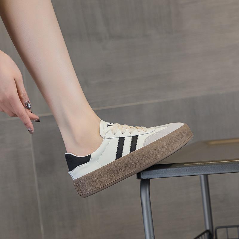 Damen Frühling neue rutschfeste und abriebfeste Board-Schuhe mit dicker Sohle, Leder atmungsaktiv farblich passend, Sport und Freizeit Xiaobai