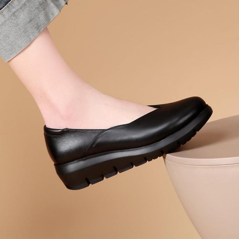 Suola ultra leggera alla moda, scarpa singola a bocca bassa su un piede, tacco a zeppa comodo, bordo con volant alla moda, eleganti scarpe da donna