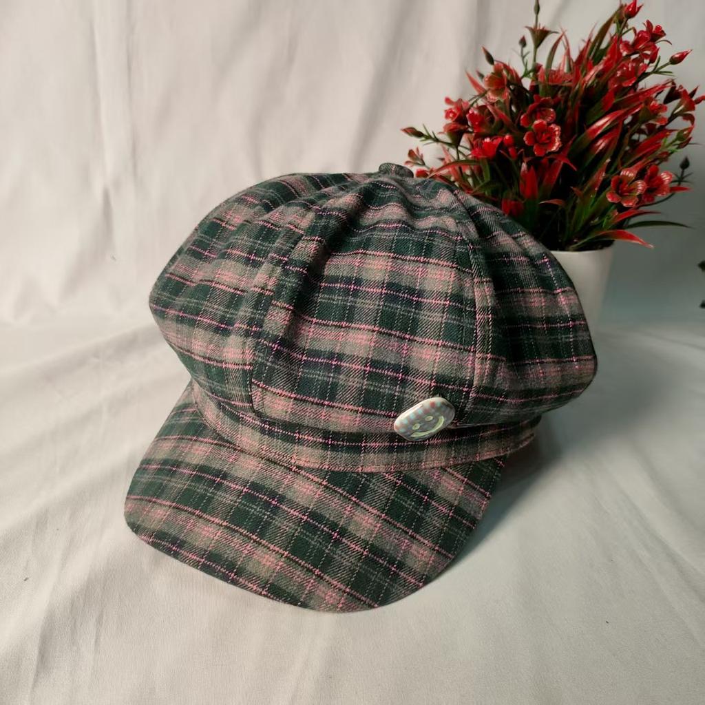 Retro plaid octagonal hat women's autumn and winter warm new versatile fashion painter hat show face little beret