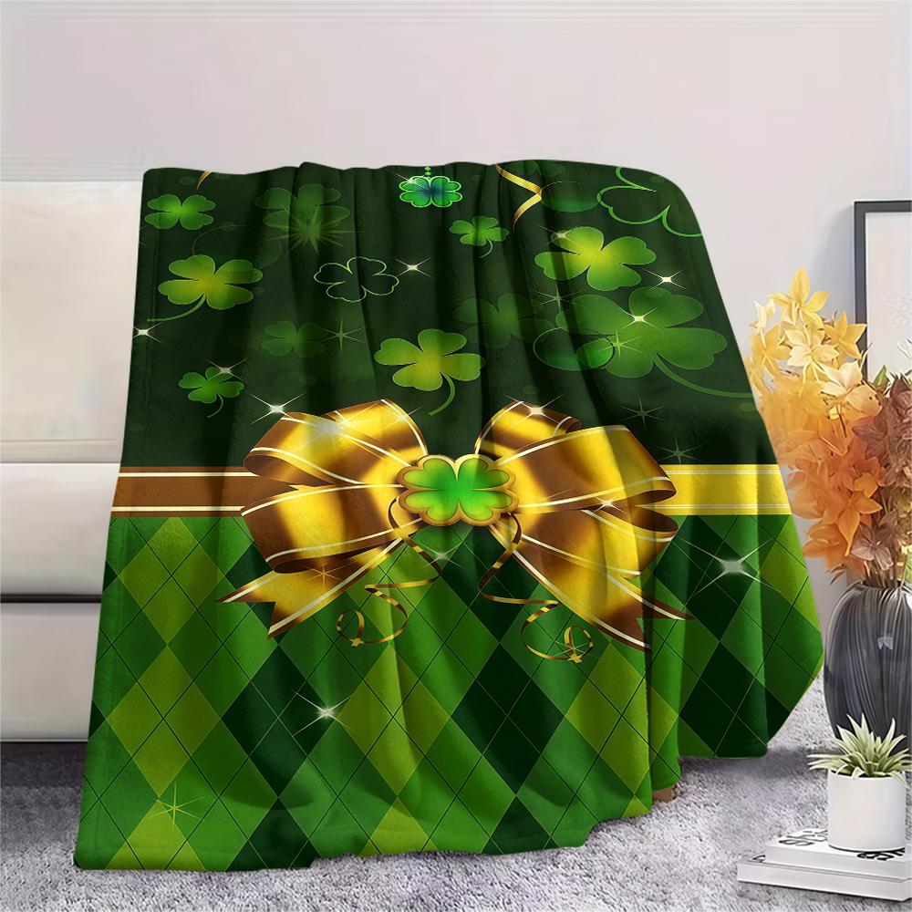 St.Patrick's Day Green Clover Print Flannel Blanket,High Quality Comfortable for All Seasons,Home Decor,Warmth and Comfort,Perfect for Christmas Gifts