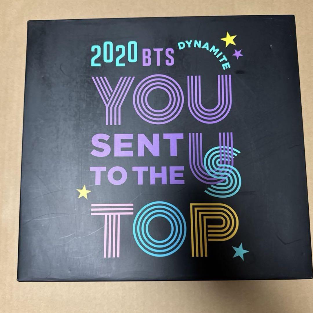 

[USED] BTS Dynamite TOWEL PACK 01