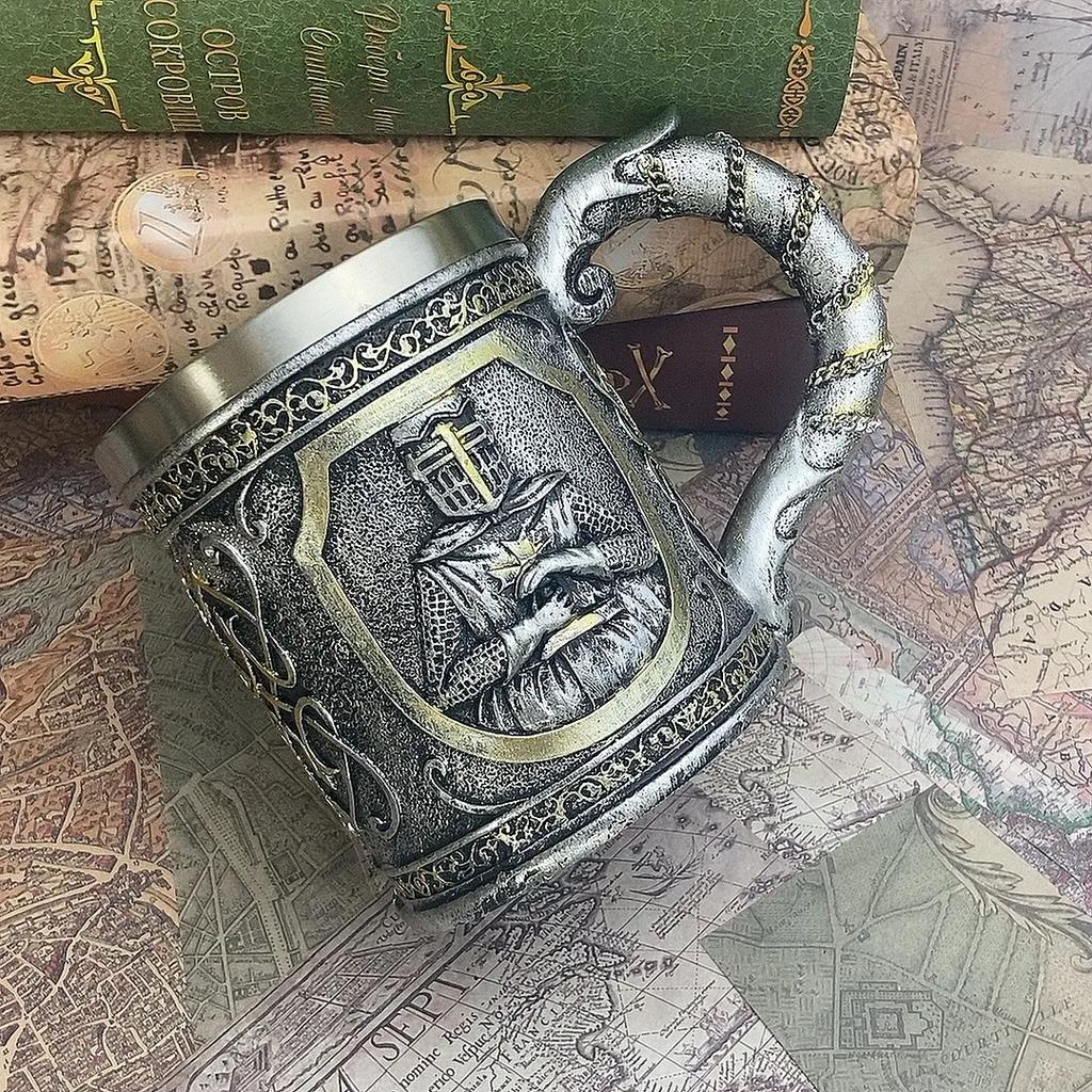 Medieval Armor Knight Sklenice na víno Vintage pohár Dekorace Whisky Legrační pohár Osobnost Dárkový kousek