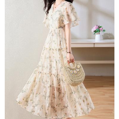 Neu eingetroffenes Sommerkleid im französischen Stil für Damen mit V-Ausschnitt und schönem Taillenvolant