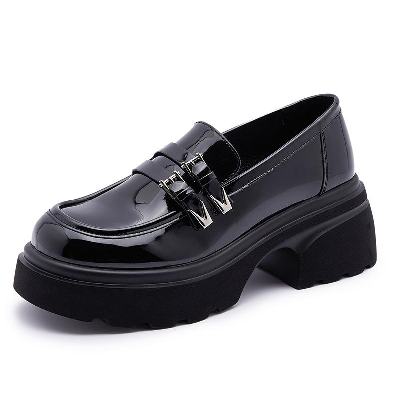 

Small leather shoes women s 2025 autumn new thick-soled leather British style round head single shoes metal buckle belt soft-soled loafers 35