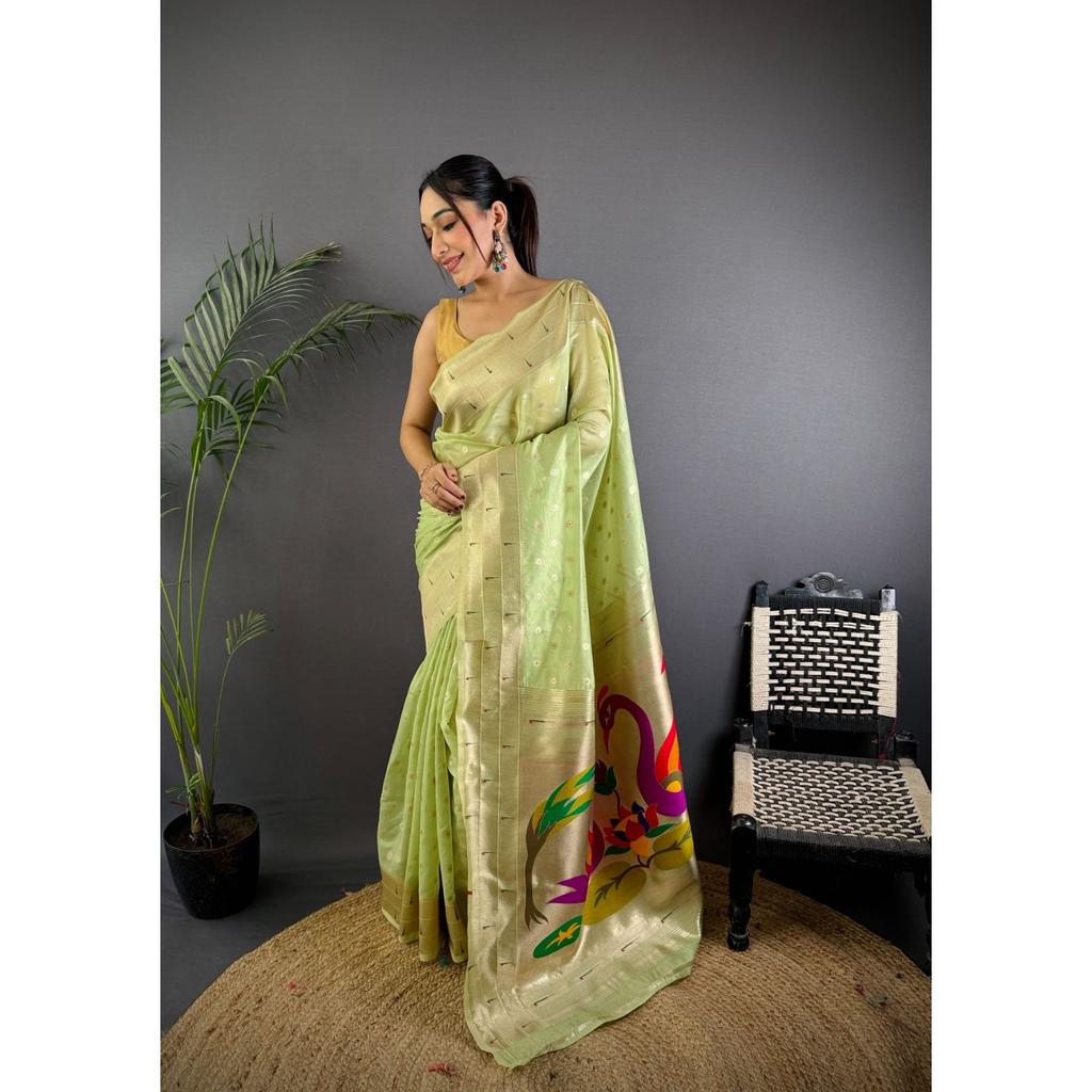 Paithani Sari Schweres Gewebe Mina Butti mit Weberei Jari und attraktiver Farbkombination Pallu.| GESAMTE Farboptionen : 12