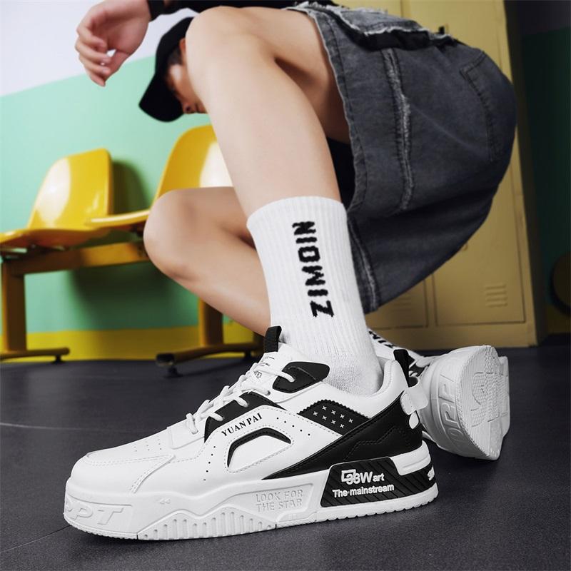 Men's Board Shoes Outdoor Casual Sports Walking Shoes Anti-slip Breathable Vulcanized Shoes Thick Sole Fashion Student Shoes