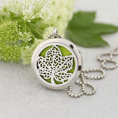 Essential Oil Diffuser Necklace 30mm Leaf 10 Pads