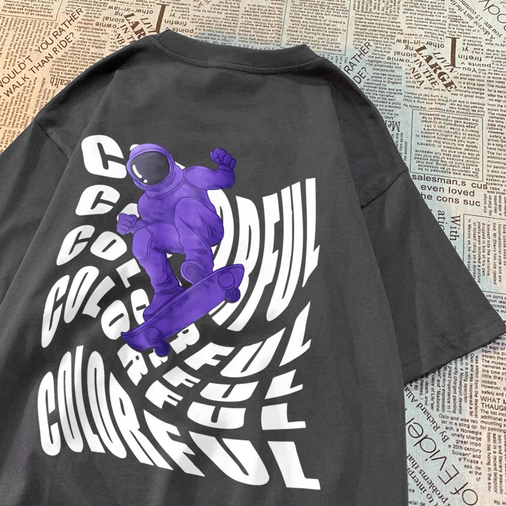 Colorful Astronaut Space Skateboard Clothes Man Crewneck Oversize T Shirt Pattern Cotton Streetsweat Fashion Loose Tshirt Women